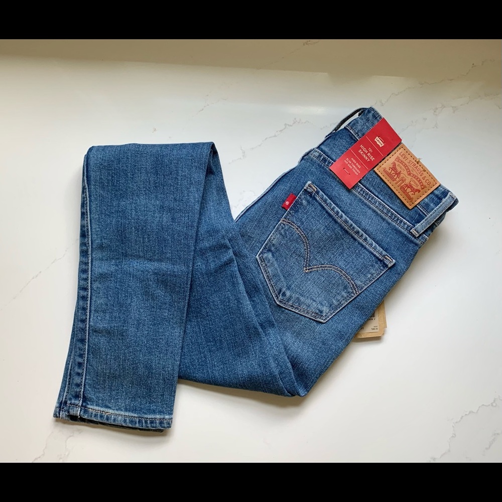 Levi’s 721 High Rise Distressed Skinny Jeans